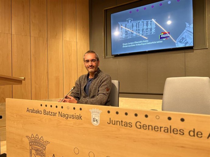 El portavoz de Elkarrekin Podemos-IU en las Juntas Generales de Álava, David Rodríguez