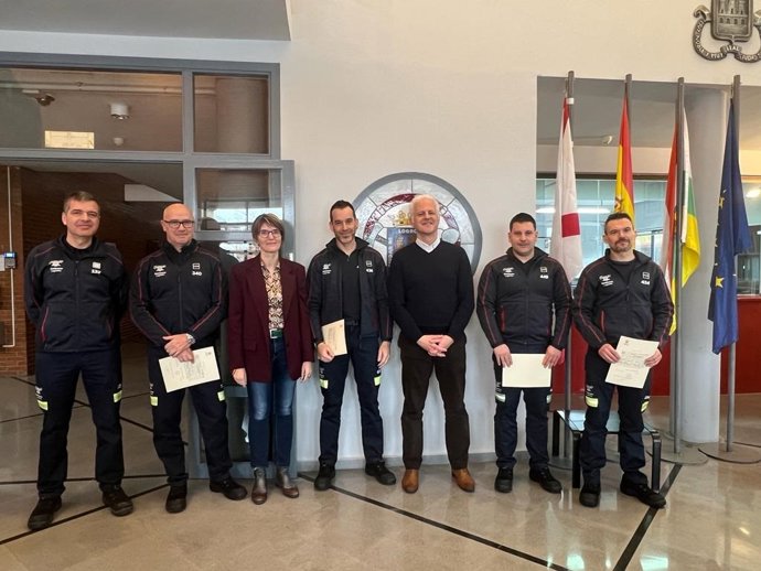 El Cuerpo de Bomberos de Logroño incorpora por promoción interna cuatro nuevos cabos a su plantilla