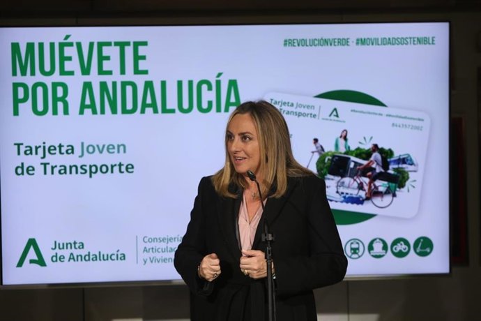 La consejera de Fomento, Articulación del Territorio y Vivienda, Marifrán Carazo.