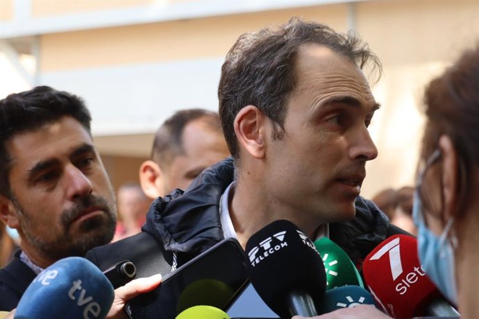 El coordinador general de IU Andalucía, Toni Valero, en una foto de archivo.