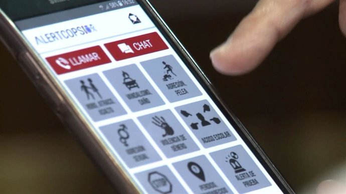 Archivo - Menú principal de la aplicación AlertCops, del Ministerio del Interior