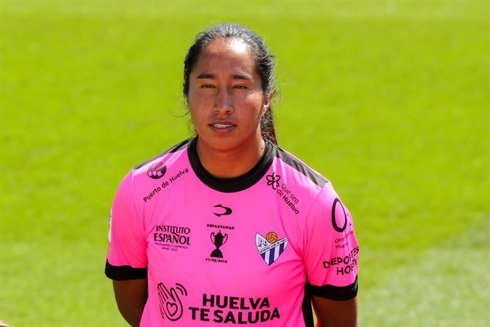 Archivo - La jugadora colombiana  Mayra Ramírez, en una imagen de archivo, objeto de insultos racistas en el partido de la Copa de la Reina Alhama-Levante UD. 