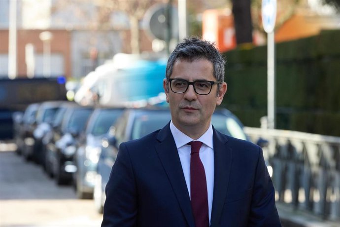 El ministro de la Presidencia, Relaciones con las Cortes y Memoria Democrática, Félix Bolaños, a su llegada al acto solemne de toma de posesión de los cuatro nuevos magistrados en el Tribunal Constitucional (TC), a 9 de enero de 2023, en Madrid (España).
