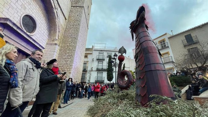 Jaén pone el broche final a San Antón con lumbre oficial en San Juan y quema Gran Lagarto de la José Nogué