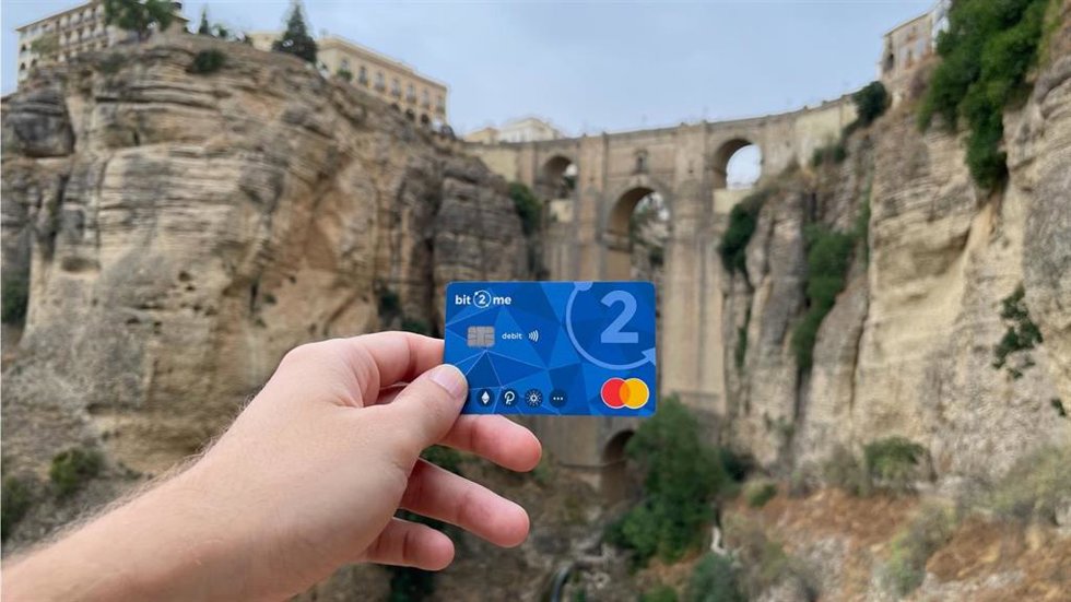 Bit2Me Card