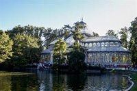 El Retiro y otros ocho parques de la capital, cerrados por alerta roja ante la previsión de rachas fuertes de viento