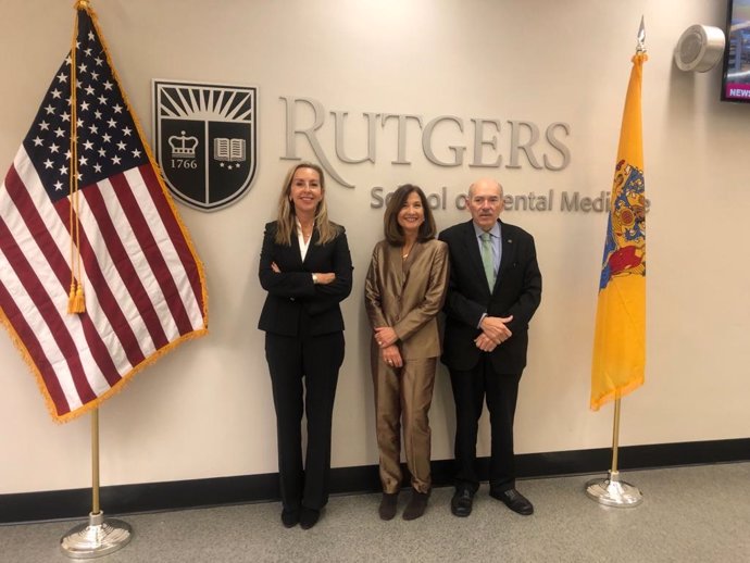 El acuerdo entre UIC Barcelona y la prestigiosa Rutgers School of Dental Medicine permitirá a los alumnos de Odontología obtener también el título de Doctor of Dental Medicine