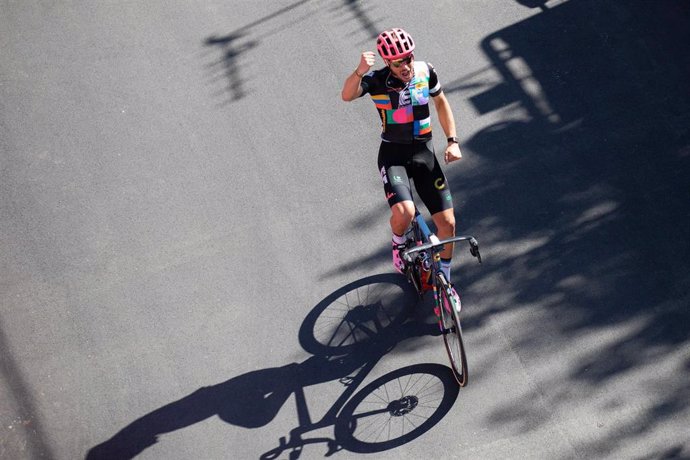 Archivo - Alberto Bettiol (EF) en una etapa del Giro de Italia