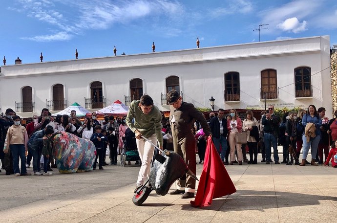 Archivo - Actividad de la Escuela Taurina de Badajoz en la Feria del Toro de Olivenza 2022