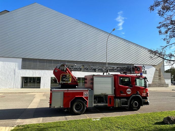 Un camión de Bomberos de Palma en Son Moix.