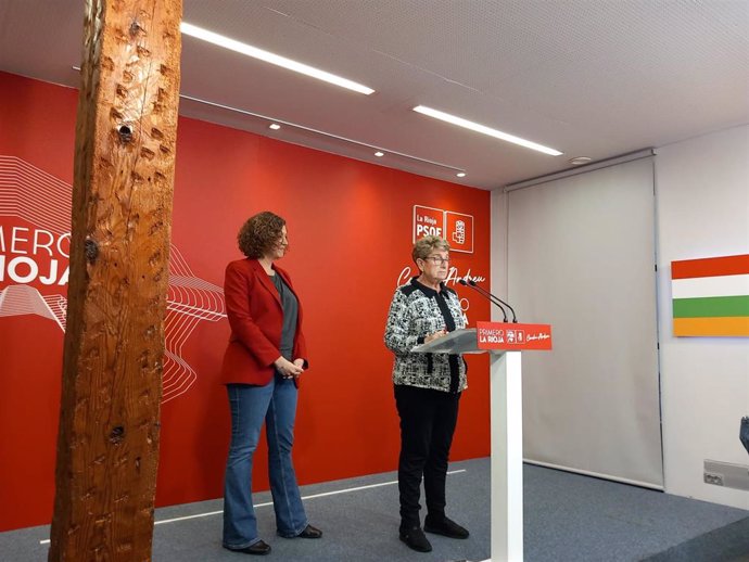 La coordinadora del grupo de mayores del PSOE, Pilar Criado, y la secretaria de Organización del PSOE La Rioja, María Marrodán
