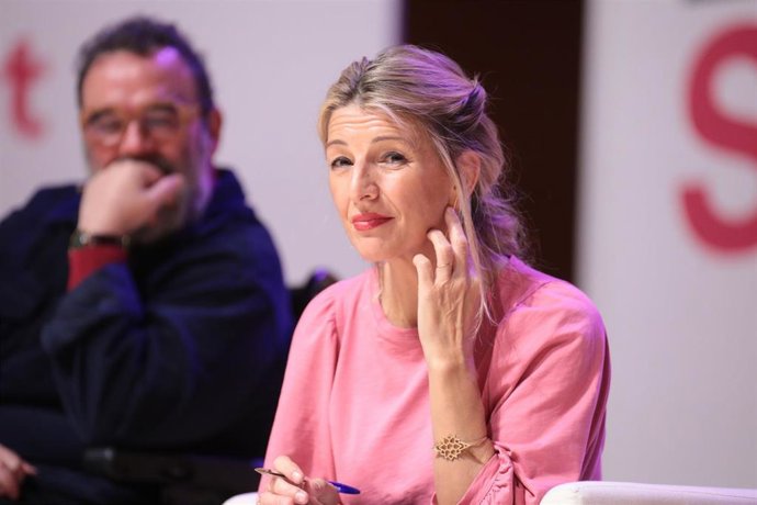 La vicepresidenta segunda y ministra de Trabajo y Economía Social, Yolanda Díaz, interviene en un acto de  SUMAR, a 14 de enero de 2023, en Barcelona, Catalunya (España). 