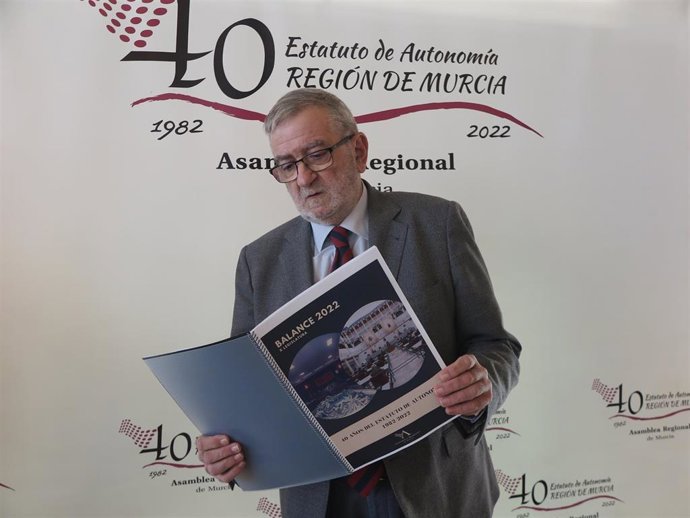 El presidente de la Asamblea, ALberto Castillo, durante el balance