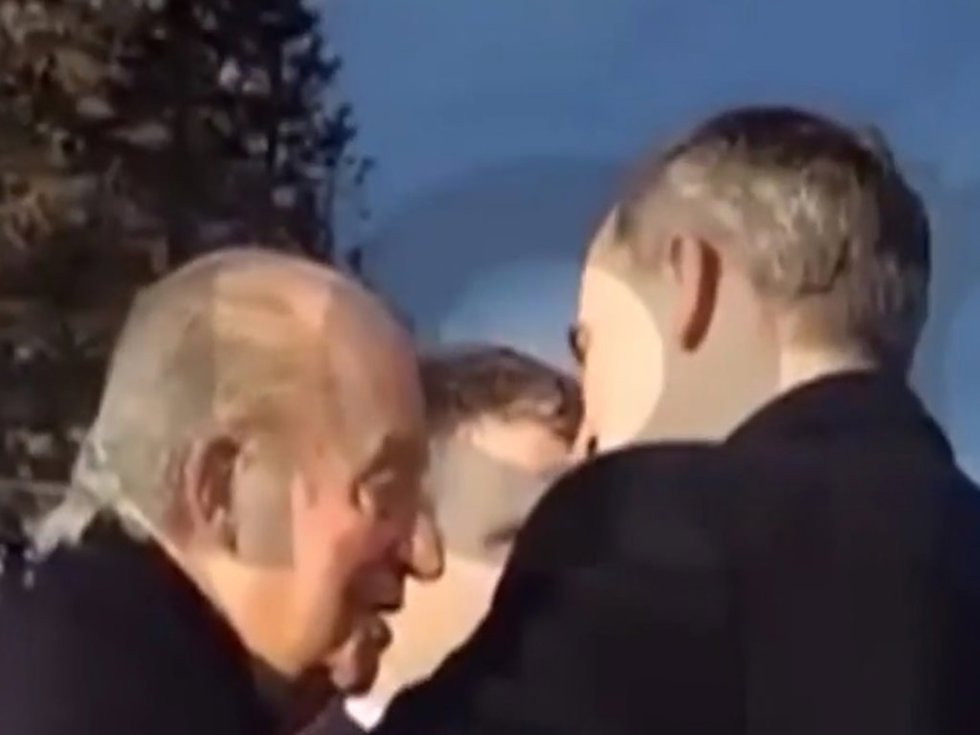 Don Felipe y Don Juan Carlos, juntos en el entierro de Constantino de Grecia