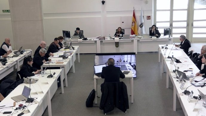 La sala del juicio del Alvia, durante la comparecencia del perito César Mariñas