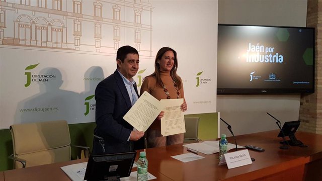 Adhesion de La Carolina a 'Jaén por industria'