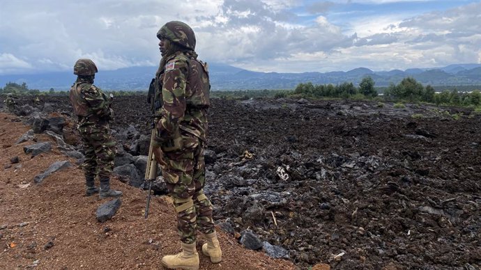 Archivo - Militares de República Democrática del Congo (RDC) durante una operación en el este del país