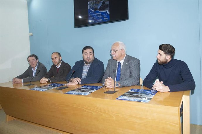 El diputado provincial de Deportes, Jaime Armario, interviene en la presentación de la II Cronometrada de Benamahoma