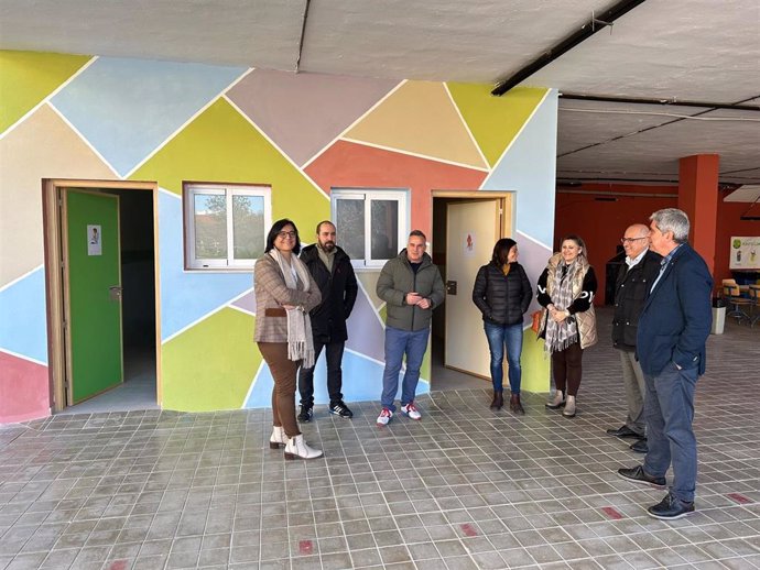 Visita de la la delegada territorial de Desarrollo Educativo y Formación Profesional de la Junta en Granada, María José Martín, al colegio San Juan de Dios.