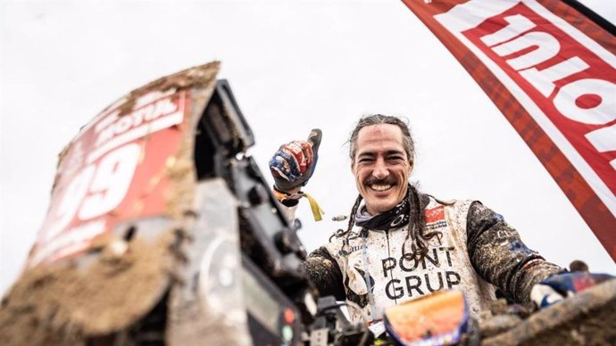 El piloto de rally Javi Vega, segundo en la categoría Original by Motul en el Rally Dakar 2023
