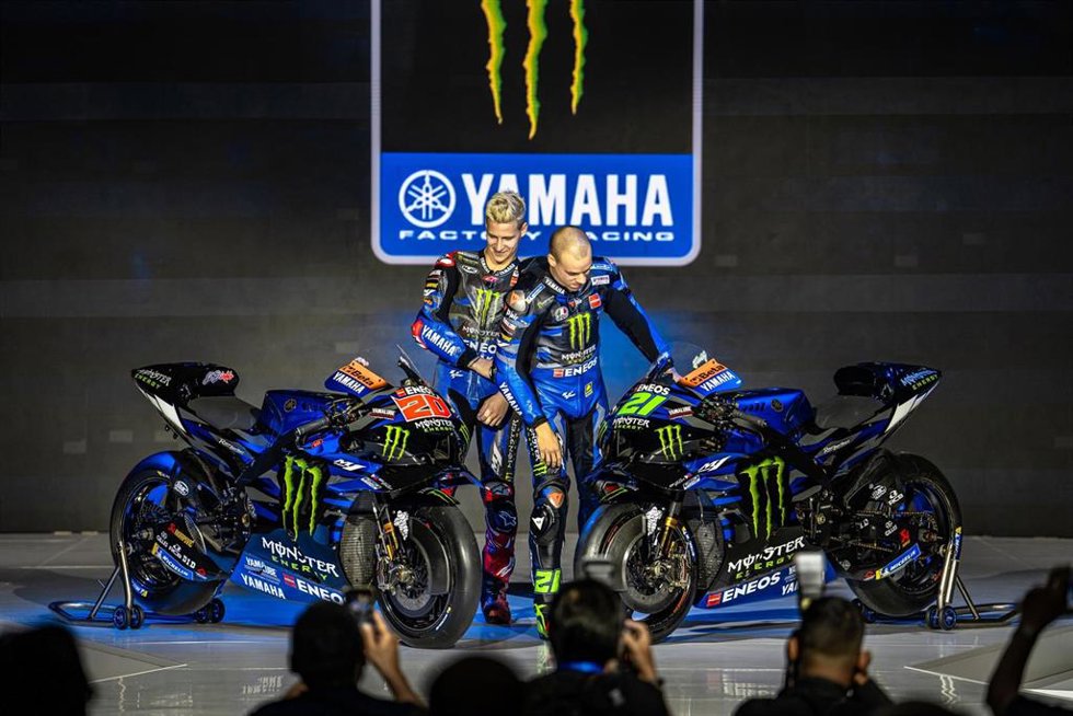 Fabio Quartararo y Franco Morbidelli presentan la nueva M1 de Yamaha para el Mundial de 2023