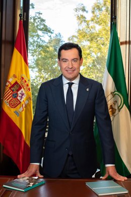 Fotografía del presidente de la Junta de Andalucía, Juanma Moreno, con motivo del cuarto aniversario de su llegada a la Presidencia