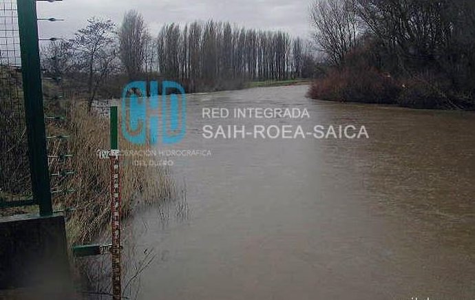 El río Arlanza en Herrera de Valdecañas (Palencia).