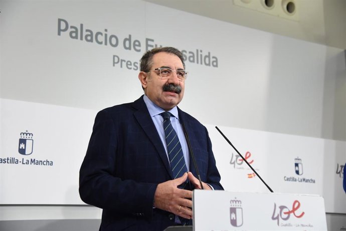 El consejero de Sanidad de Castilla-La Mancha, Jesús Fernández Sanz.