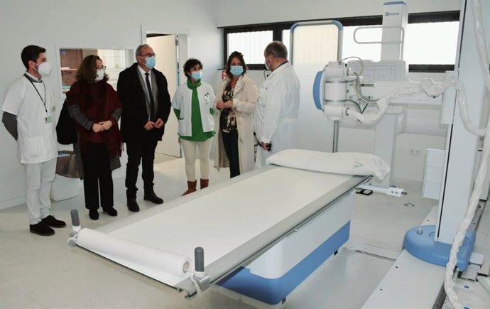 La consejera Catalina García, en la inauguración de la ampliación del centro de salud de San Juan de Aznalfarache.