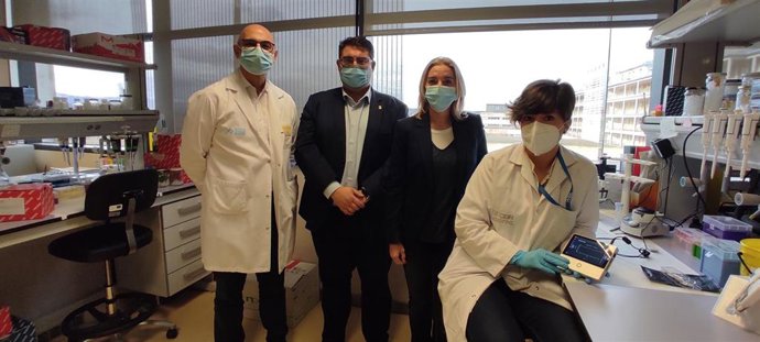 La consejera de Salud, María Somalo, en visita al CIBIR