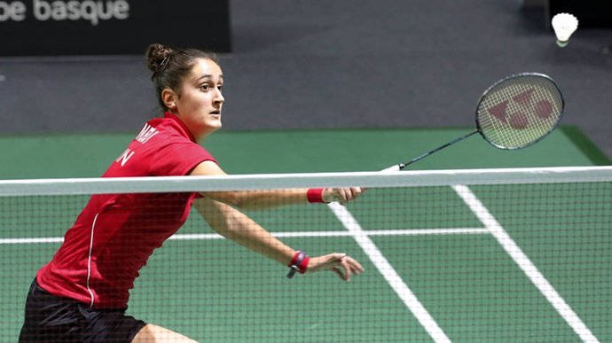 Archivo - La jugadora de bádminton española Clara Azurmendi durante un partido