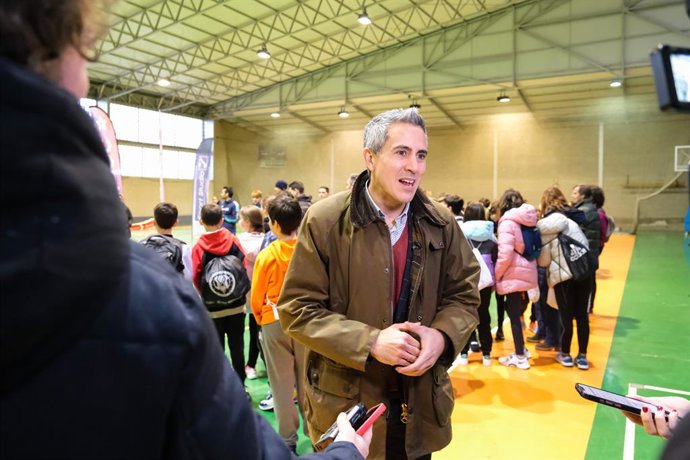 El vicepresidente del Gobierno, Pablo Zuloaga,presenta las Olimpiadas Escolares