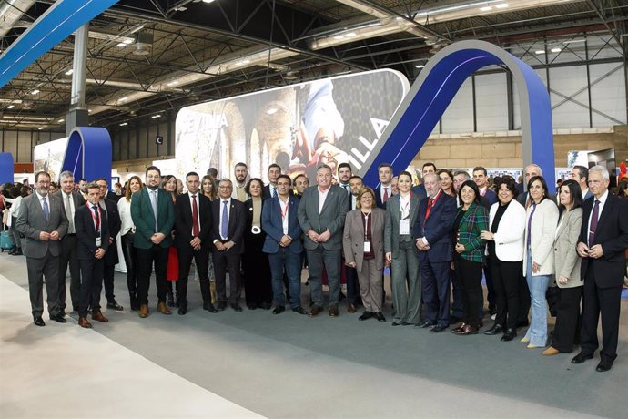 El presidente de la Diputación de Sevilla, Fernando Rodríguez Villalobos, en la presentación de la oferta de la provincia en Fitur, en Sevilla.