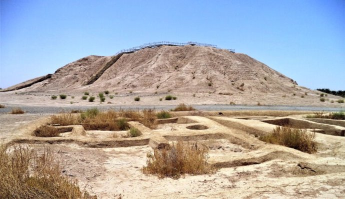 Comunidad de la Edad de Bronce temprana en Konar Sandal, cerca de Jiroft, en Irán.