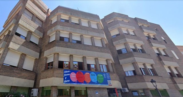 Colegio de Torrent afectado por un incendio