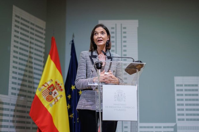 La ministra de Industria, Comercio y Turismo, Reyes Maroto, archivo 