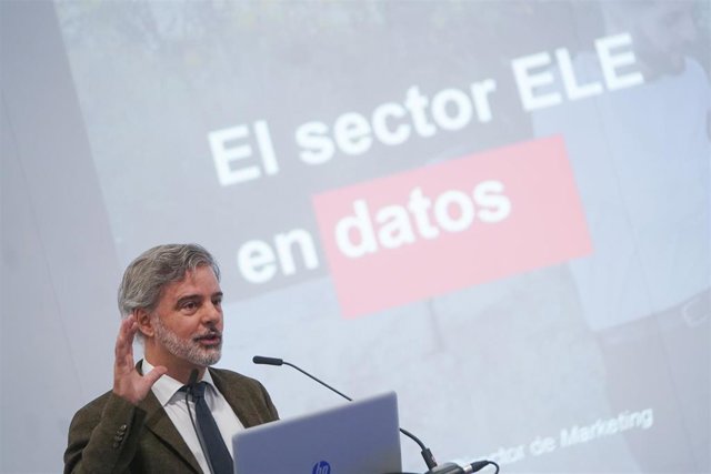 El director de la Oficina del Español, Ramiro Villapadierna