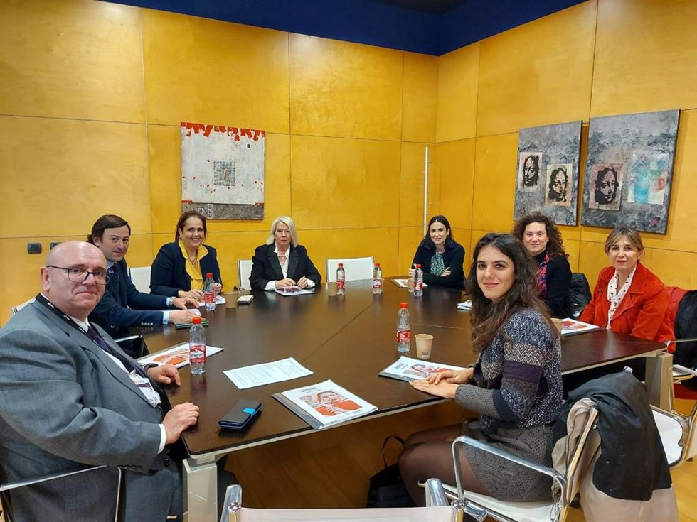 Reunión entre el Imdeec, la Asociación Provincial de Joyeros, Plateros y Relojeros de Córdoba San Eloy y Renfe.