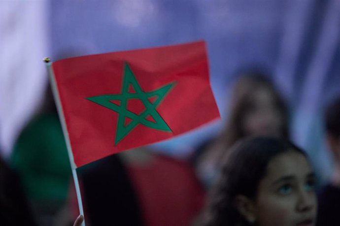 Archivo - Bandera de Marruecos durante uno de los partidos del Mundial de fútbol de Qatar
