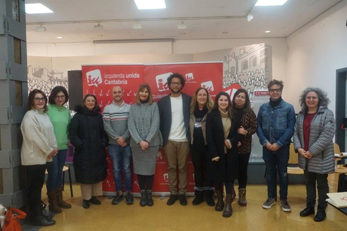 Reunión entre IU y EAPN Cantabria