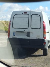 Piden colaboración ciudadana hallar una furgoneta que arrolló a una menor en Alcorcón y se dio a la fuga