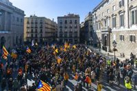 Disuelta la manifestación de independentistas contra la Cumbre Hispano-Francesa en Barcelona