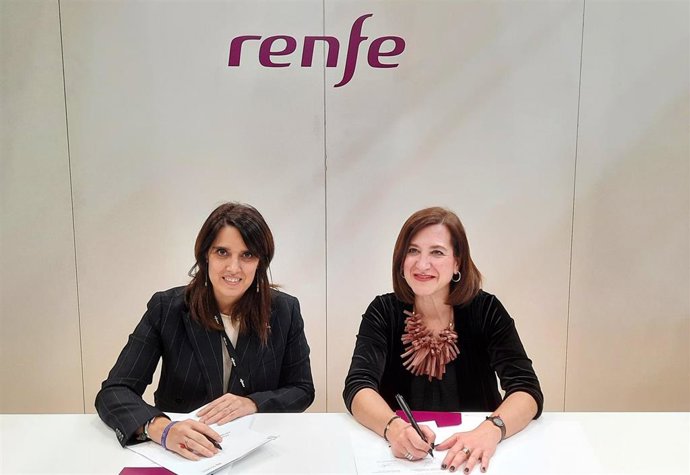 La directora general de Renfe Viajeros, Sonia Araujo, y la vicealcaldesa de Zaragoza, Sara Fernández.