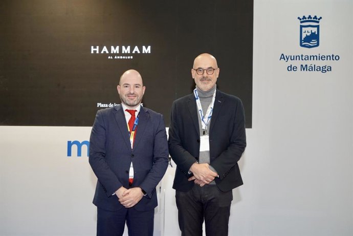 Foto firma protocolo de colaboración Ayuntamiento de Málaga y Hamman Al Ándalus