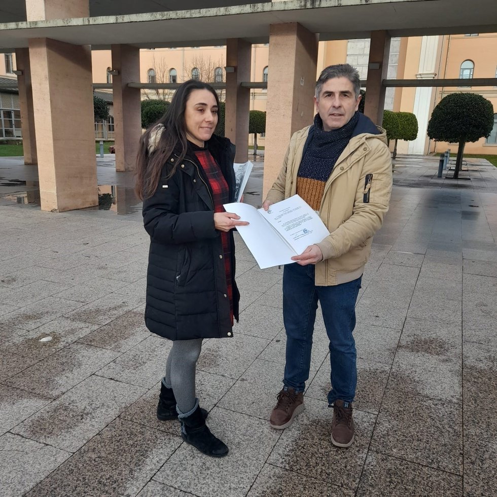 CSIF presenta al consejero de Educación un total de 420 firmas solicitando que se pospongan las oposiciones de Enseñanza