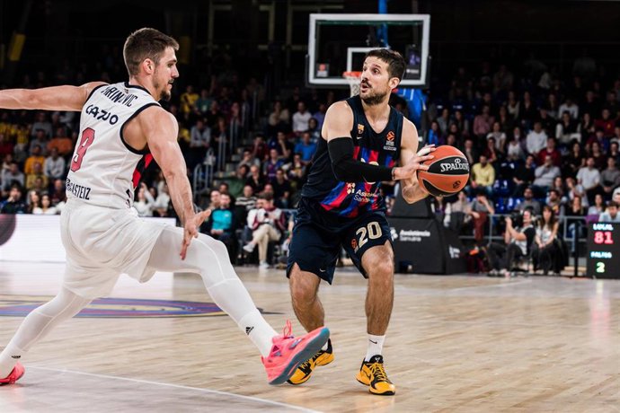 Archivo - Nico Laprovittola ante Vanja Marinkovic en un Bara-Cazoo Baskonia