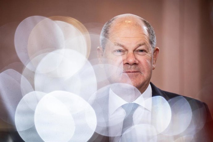 18 January 2023, Berlin: German Chancellor Olaf Scholz arrives for the weekly meeting of the Federal Cabinet at the Chancellery. Photo: Michael Kappeler/dpa