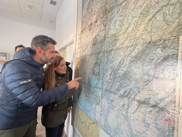 Visita de Fernández-Pacheco al nuevo Cedefo de Cazorla