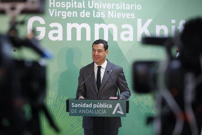 El presidente de la Junta de Andalucía, Juanma Moreno, este viernes en Granada
