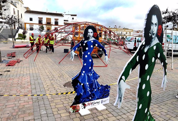 Plaza de Belén de Jerez con los preparativos para homenajear a Lola Flores.
